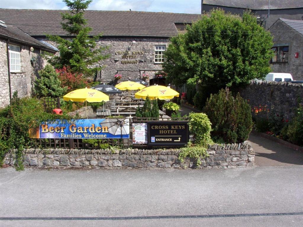 The Cross Keys Milnthorpe Exterior foto